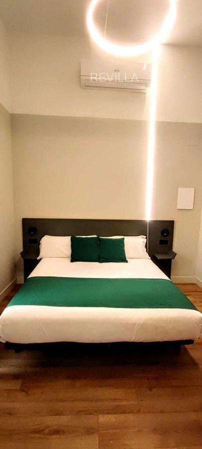 Hostal Anton Martin Madrid Exterior photo